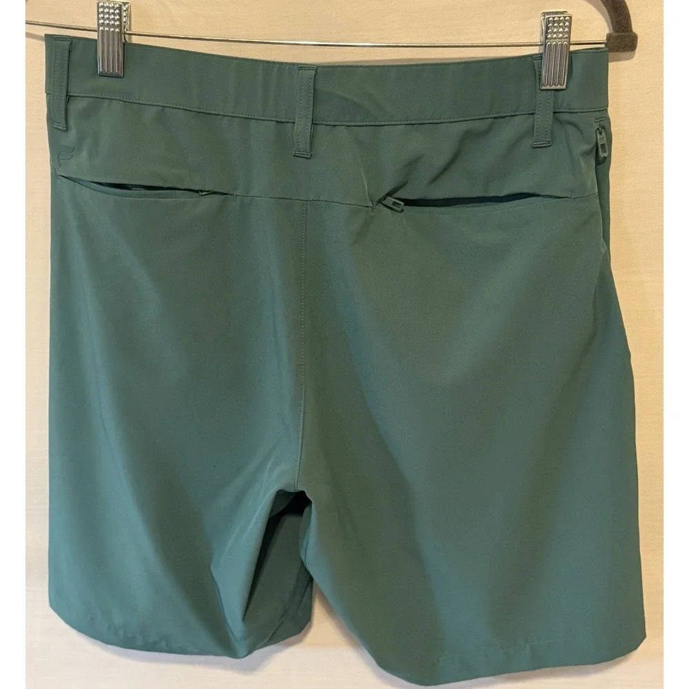 Fabletics Men's Green Athletic Golf Shorts S Regular 8